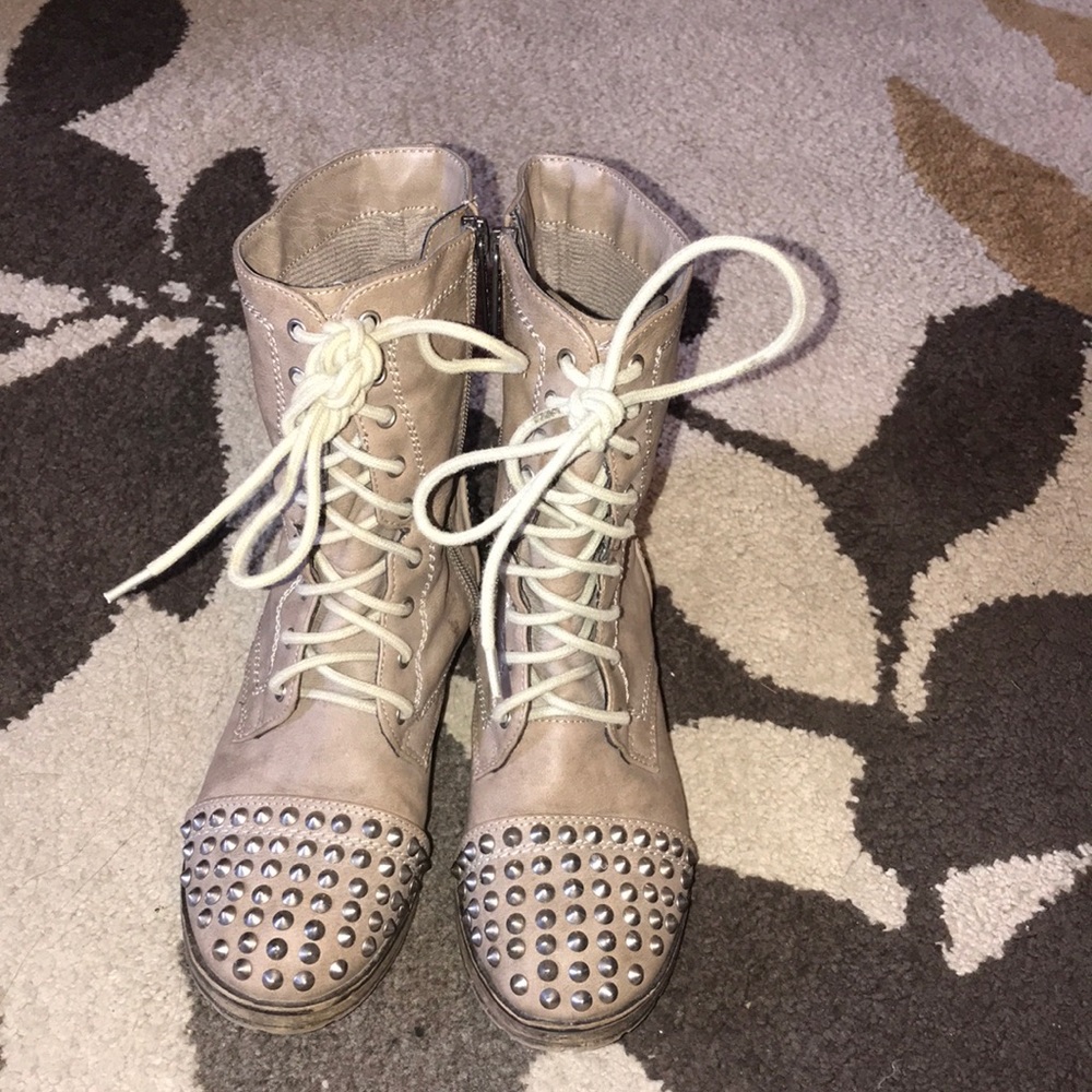 Combat boots with studs
